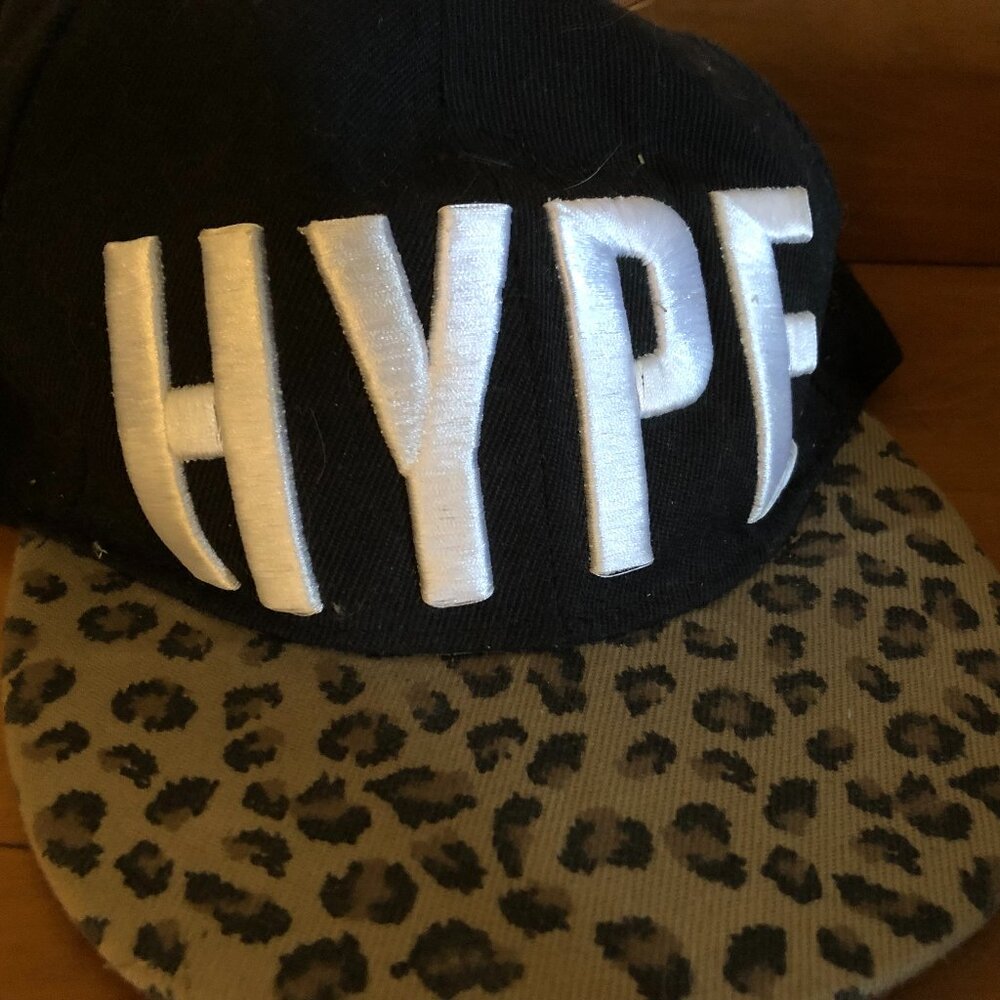 Y2K HYPE Trucker Hat - Cheetah rim